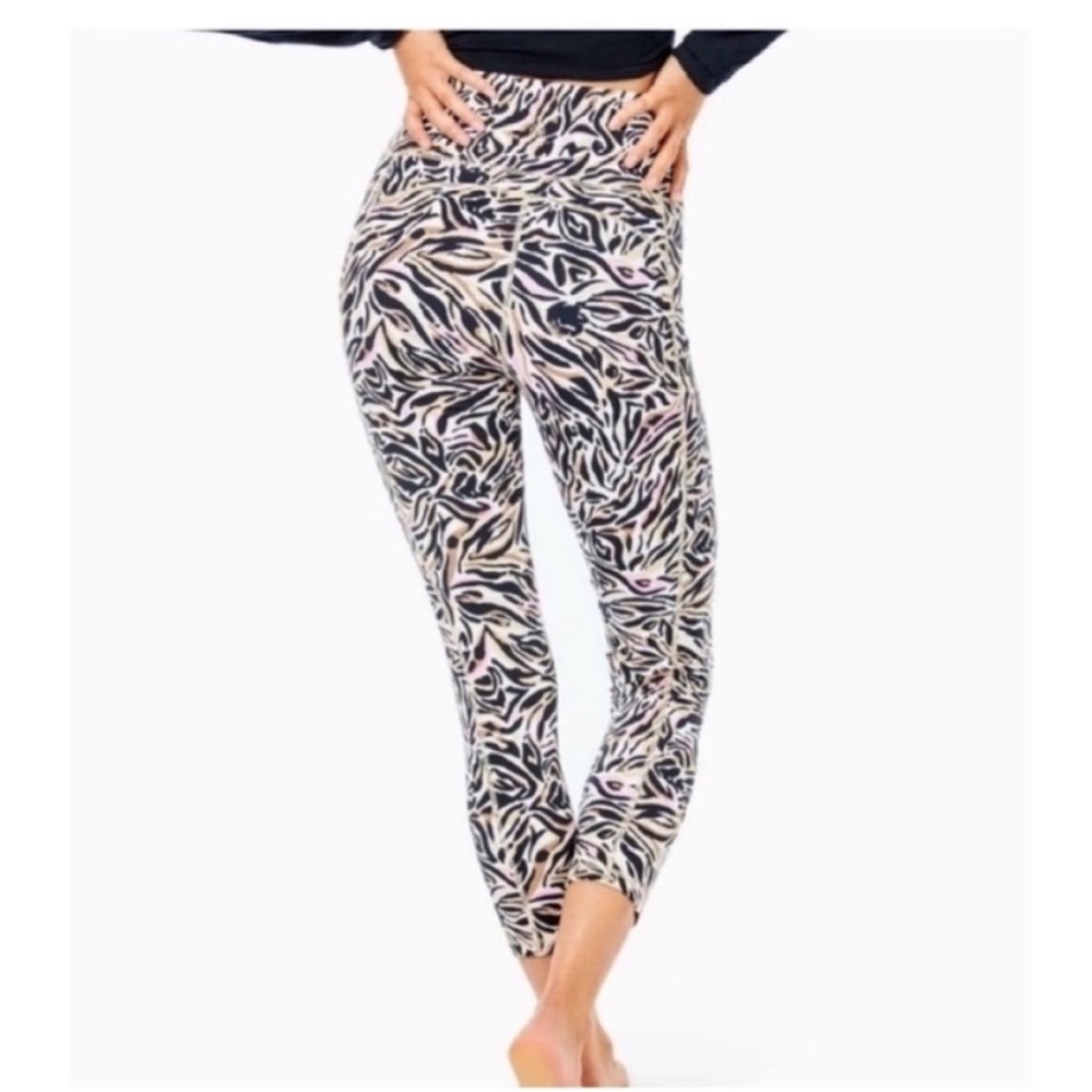Lilly Pulitzer Luxletic Midi
Leggings Medium
